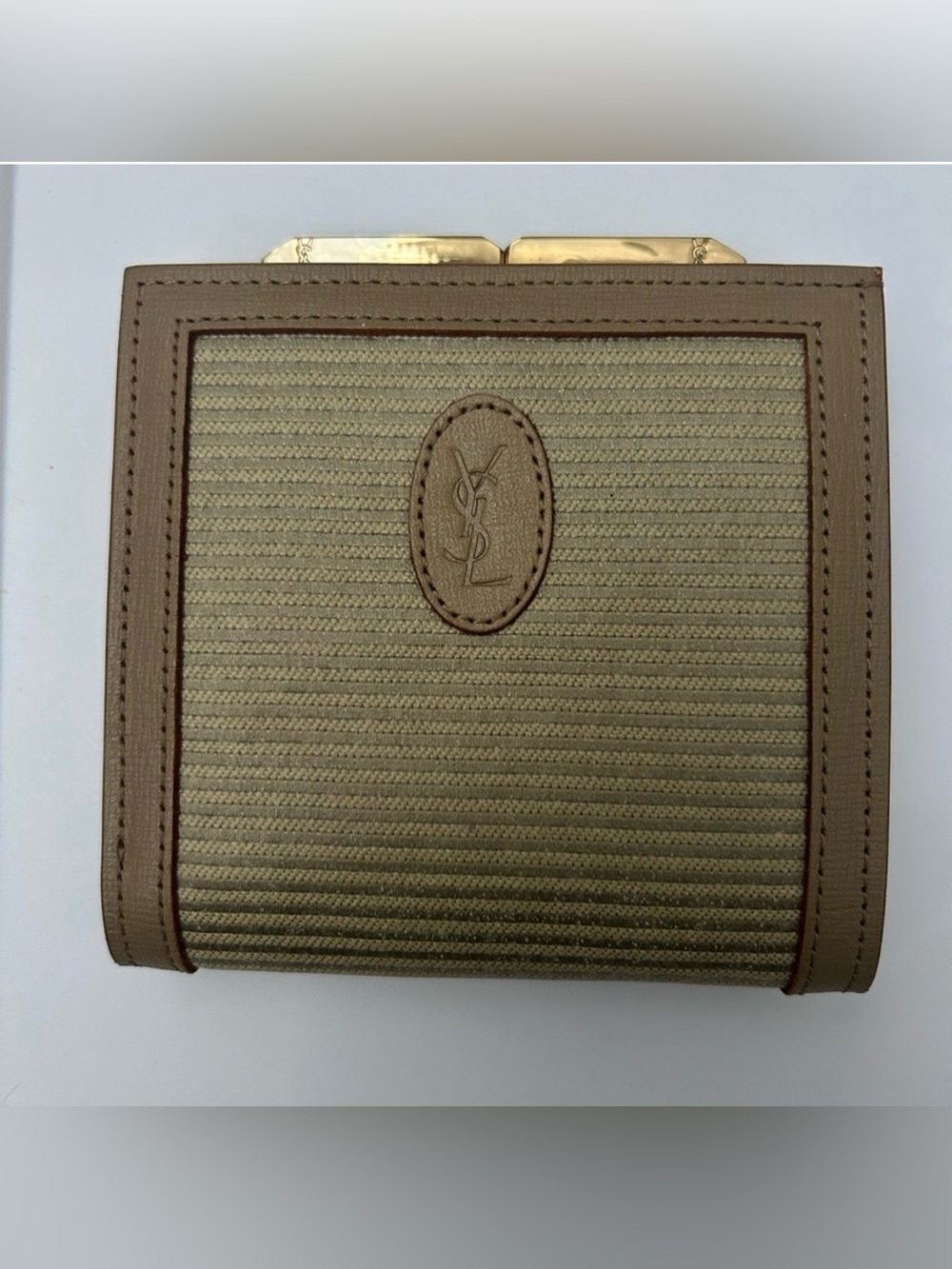 GUC Vintage YSL Vintage Kisslock Wallet